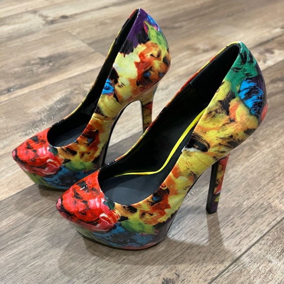 Steve Madden dejavu platform pumps - Picture 4 of 4